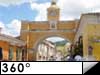 360> Calle del Arco en La Antigua Guatemala