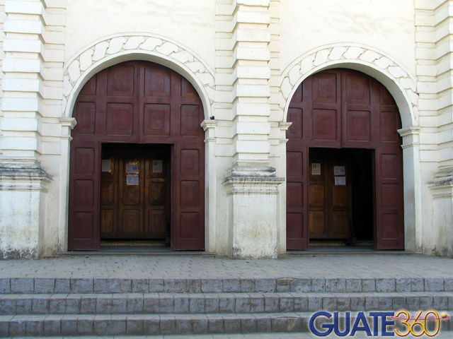 Ingreso a la Iglesia