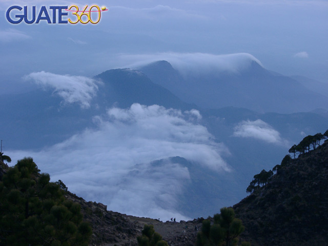 Amanecer en el Volcán de Agua