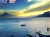 Lago de Atitlan desde Panajachel en un atardecer