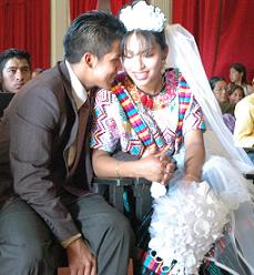 Suspiros y agarraditas de mano, la magia del primer amor
