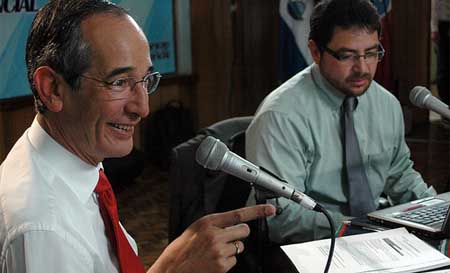 ¿El Presidente Colom nos extorsiona?