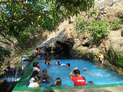 La Cueva de Andá Mirá se ubica en Jalpatagua, Jutiapa, en el oriente de Guatemala.