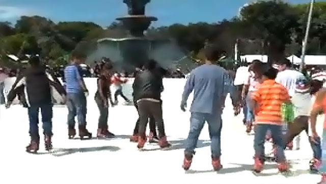 Patinaje sobre hielo en la Ciudad de Guatemala. Patinaje sobre hielo en la Ciudad de Guatemala.